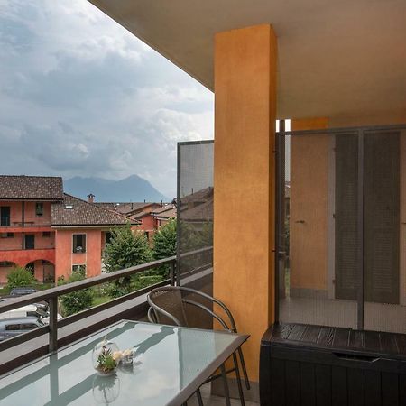 Be Lake Apartment Бавено Екстериор снимка