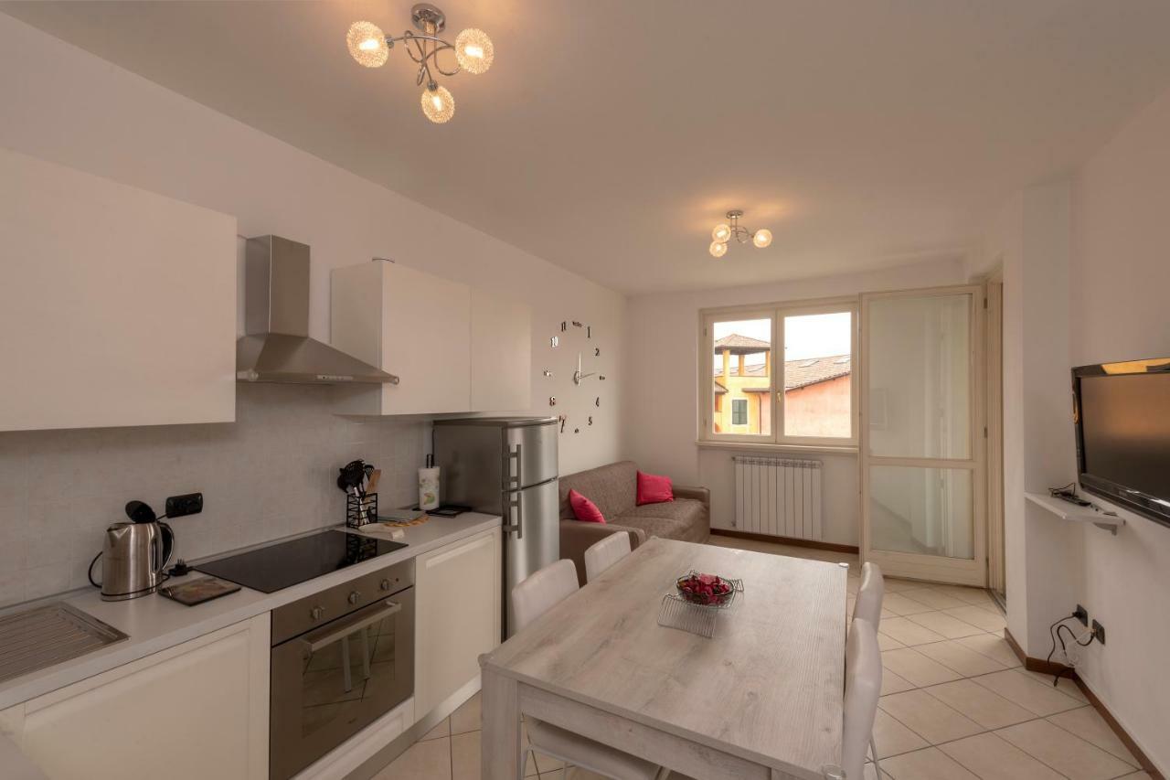 Be Lake Apartment Бавено Екстериор снимка