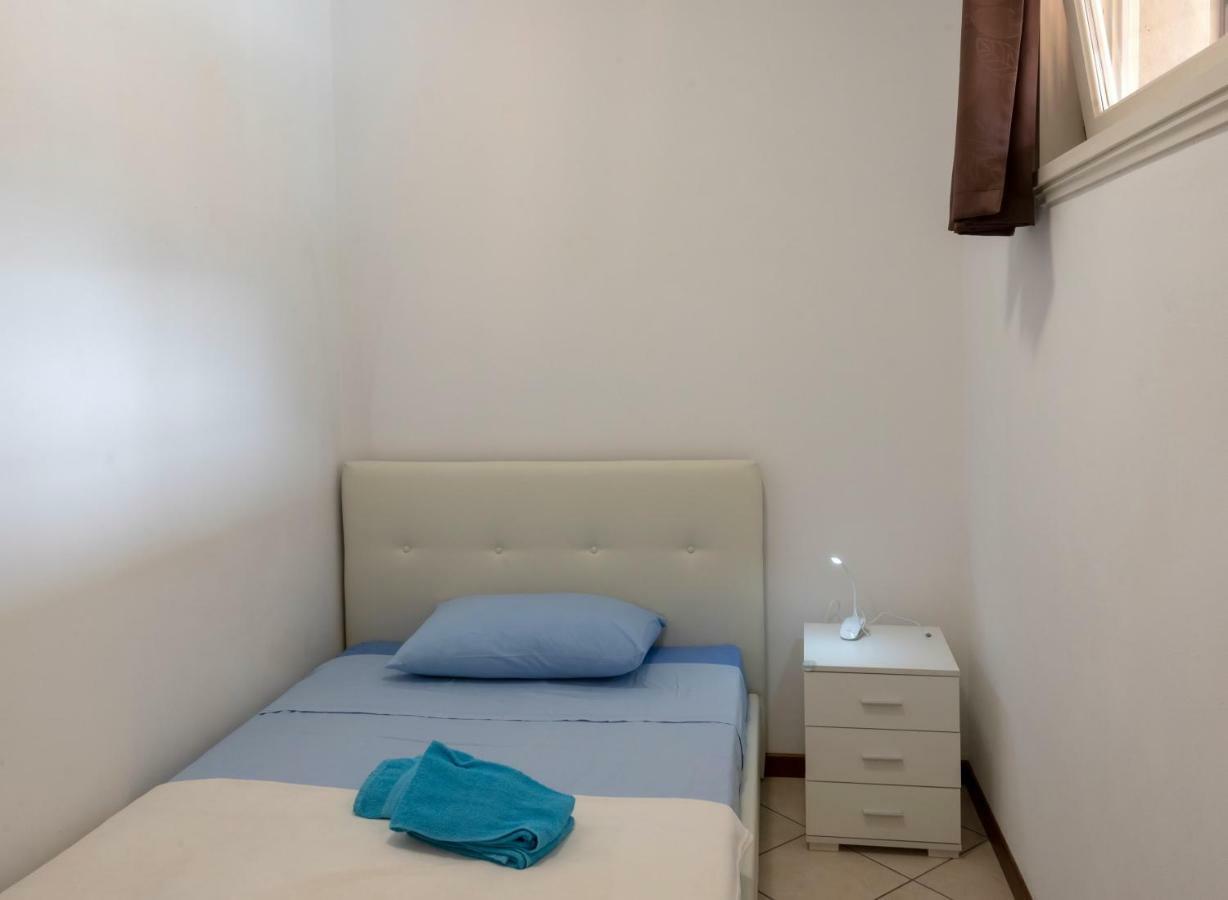 Be Lake Apartment Бавено Екстериор снимка